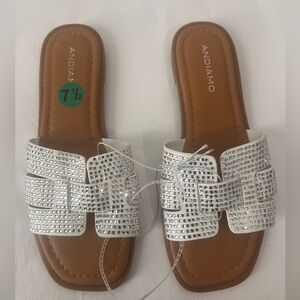 Andiamo White and Brown Woven Sandals with Intricate Design Size 7 1/2 Brand New